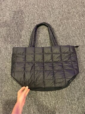 Lululemon Quilted Grid Tote Bag 12L Black Large Laptop Travel Bag